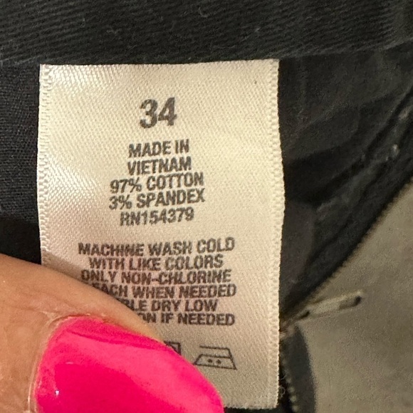 Aeropostale Black Cargo Shorts - Picture 4 of 4